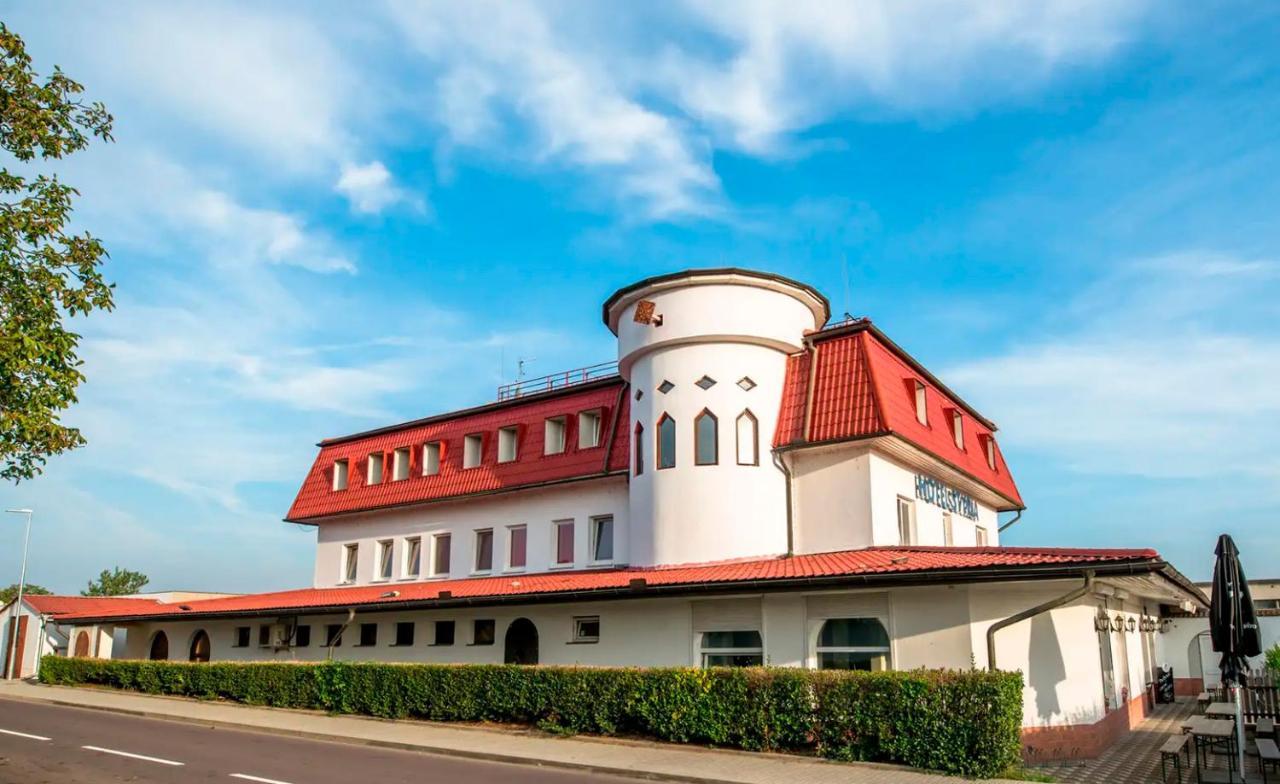 Hotel Styria Chvalovice  Exterior photo