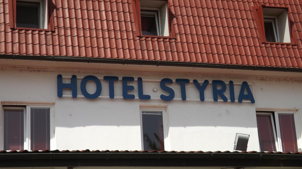 Hotel Styria Chvalovice  Exterior photo